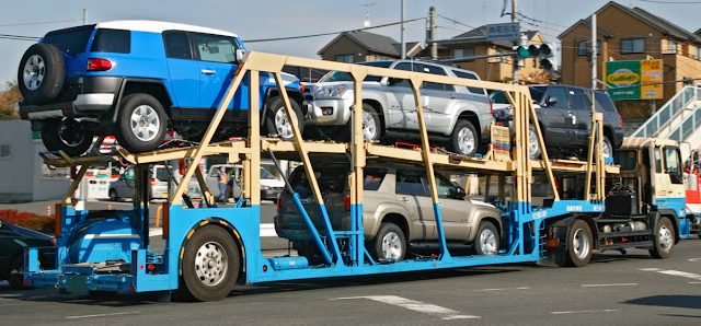 Car Shipping truck hauling vehicles